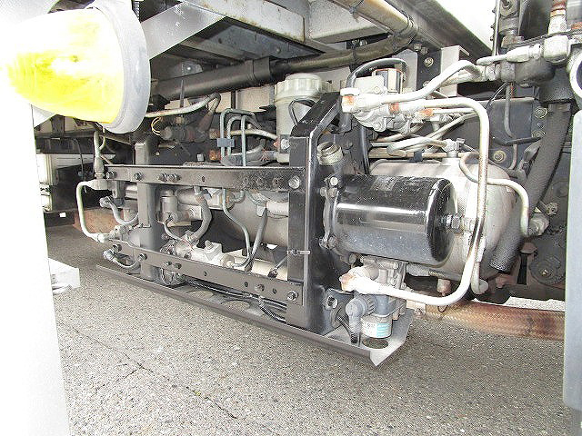 いすゞフォワードアルミウイング中型（4t）[写真25]