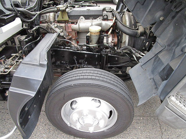 いすゞフォワードアルミウイング中型（4t）[写真26]