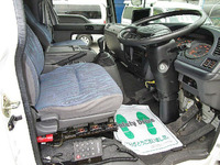 いすゞフォワードアルミウイング中型（4t）[写真33]