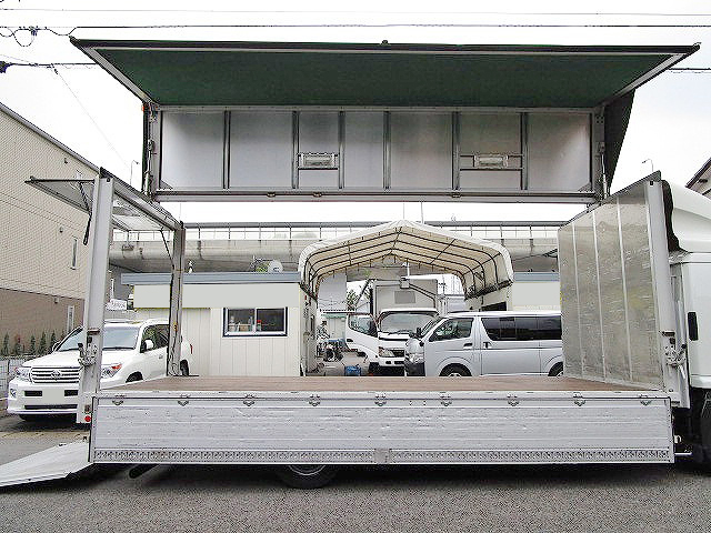 いすゞフォワードアルミウイング中型（4t）[写真06]