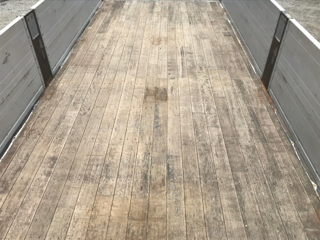 三菱ふそうファイターアルミブロック中型（4t）[写真14]