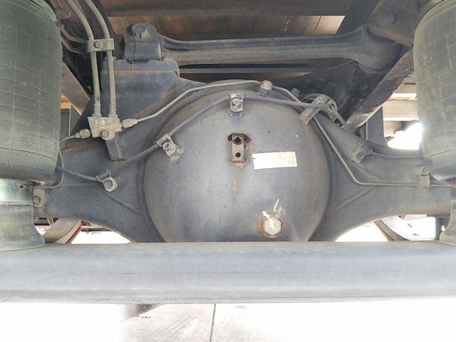 三菱ふそうファイターアルミブロック中型（4t）[写真19]