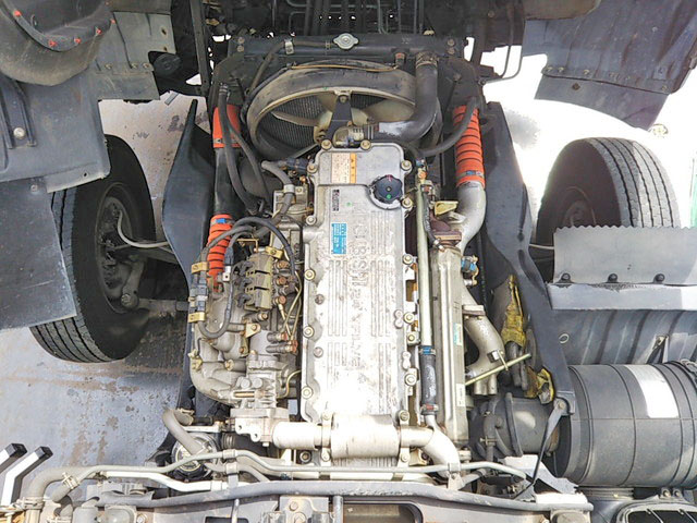 三菱ふそうファイターアルミブロック中型（4t）[写真21]