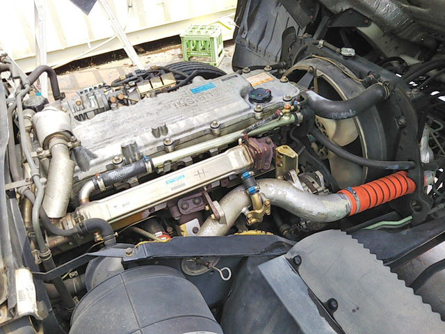 三菱ふそうファイターアルミブロック中型（4t）[写真22]