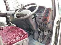 三菱ふそうファイターアルミブロック中型（4t）[写真29]