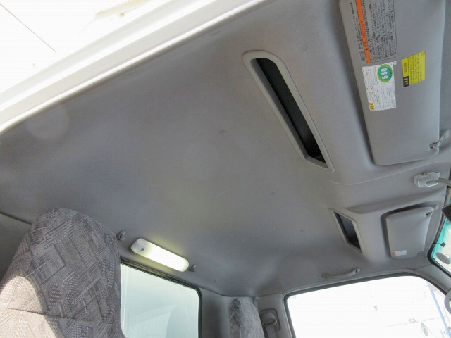 トヨタトヨエースパネルバン小型（2t・3t）[写真33]