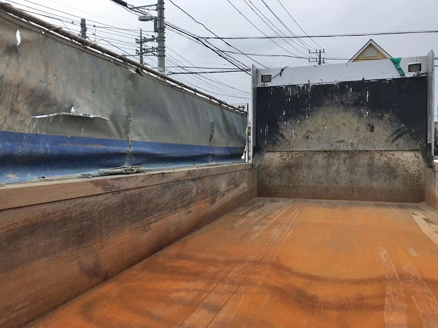 日野プロフィアダンプ大型（10t）[写真10]