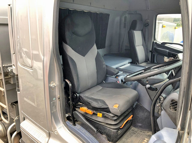 日野プロフィアダンプ大型（10t）[写真29]