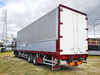 いすゞギガアルミウイング大型（10t）[写真04]