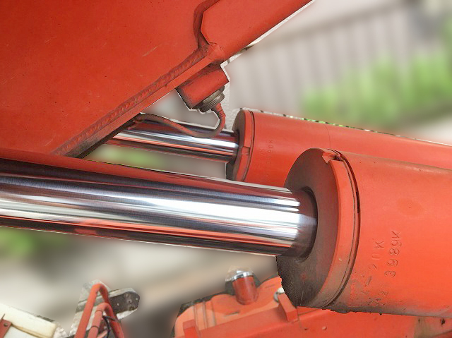 いすゞフォワードコンテナ専用車中型（4t）[写真06]