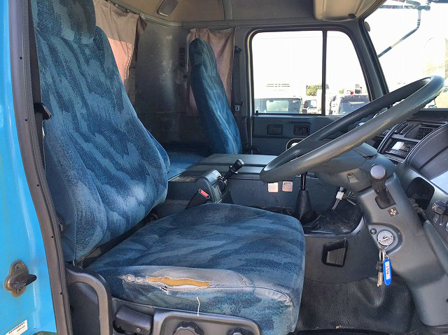 UDトラックスビッグサムクレーン3段大型（10t）[写真25]