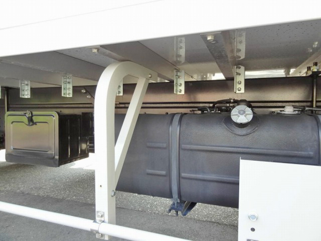日野デュトロ冷凍車（冷蔵車）小型（2t・3t）[写真20]
