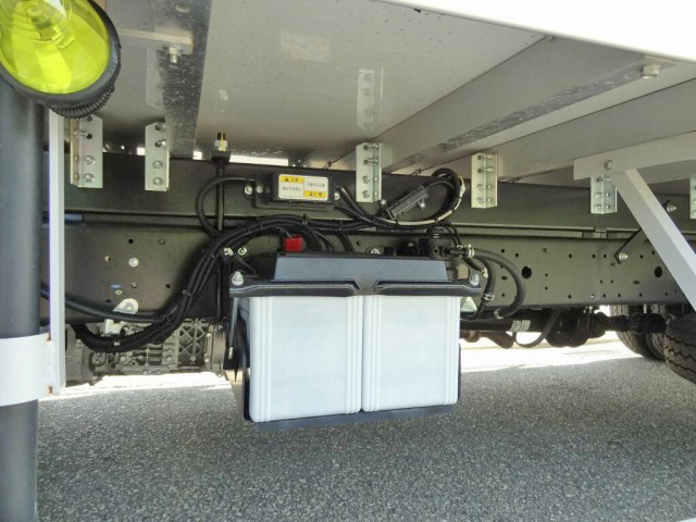 日野デュトロ冷凍車（冷蔵車）小型（2t・3t）[写真22]