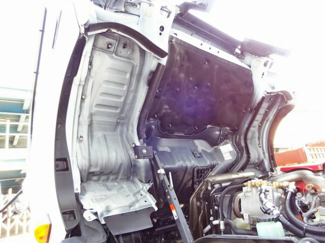 日野デュトロ冷凍車（冷蔵車）小型（2t・3t）[写真25]