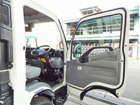 日野デュトロ冷凍車（冷蔵車）小型（2t・3t）[写真32]