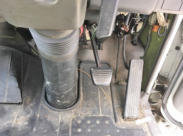 いすゞエルフ高所作業車小型（2t・3t）[写真30]