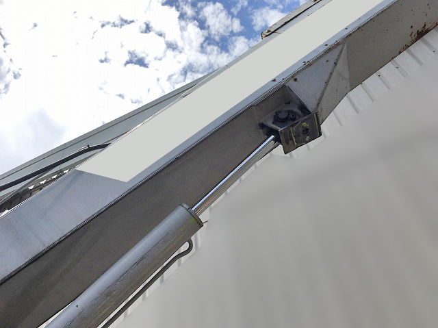 いすゞエルフ高所作業車小型（2t・3t）[写真07]