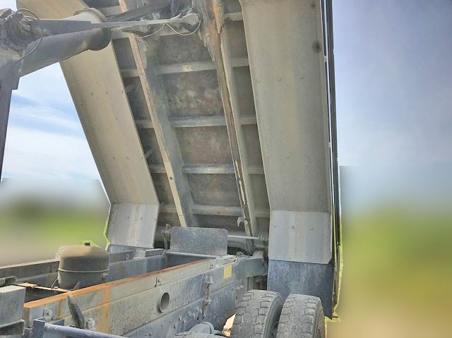 三菱ふそうスーパーグレートダンプ大型（10t）[写真14]