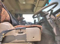 三菱ふそうスーパーグレートダンプ大型（10t）[写真29]