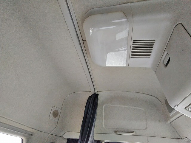 三菱ふそうスーパーグレートトレーラーヘッド（トラクターヘッド）大型（10t）[写真38]