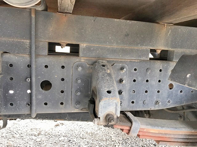 三菱ふそうキャンタークレーン4段小型（2t・3t）[写真18]