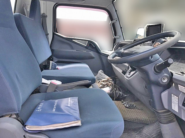 三菱ふそうキャンタークレーン4段小型（2t・3t）[写真20]