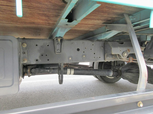 トヨタトヨエース幌ウイング小型（2t・3t）[写真16]