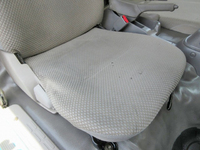 トヨタトヨエース幌ウイング小型（2t・3t）[写真27]