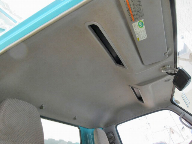 トヨタトヨエース幌ウイング小型（2t・3t）[写真31]