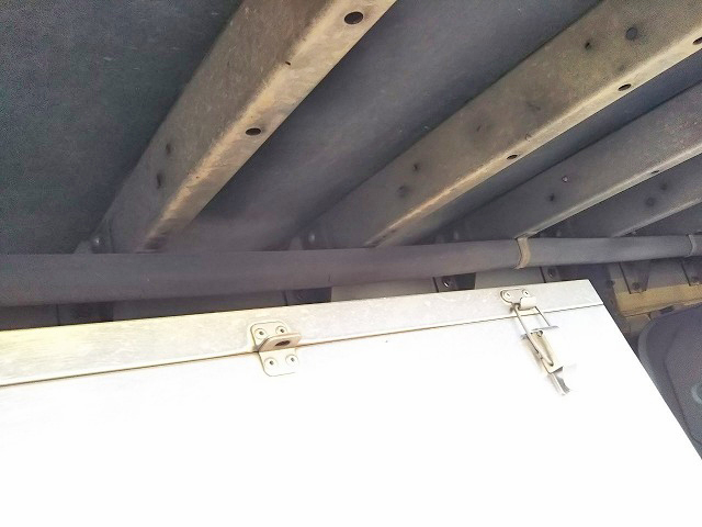 三菱ふそうファイターアルミウイング中型（4t）[写真19]