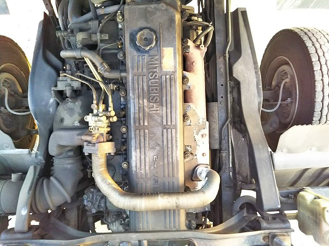 三菱ふそうファイターアルミウイング中型（4t）[写真26]