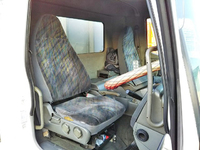 三菱ふそうファイターアルミウイング中型（4t）[写真31]