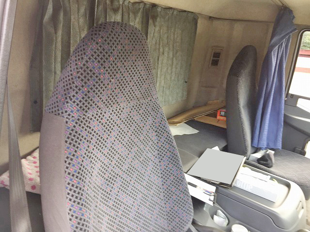 三菱ふそうファイターアルミウイング中型（4t）[写真24]