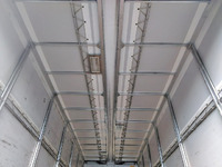 三菱ふそうファイター幌ウイング中型（4t）[写真14]