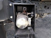 三菱ふそうファイター幌ウイング中型（4t）[写真18]