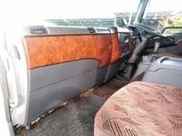 三菱ふそうファイター幌ウイング中型（4t）[写真32]