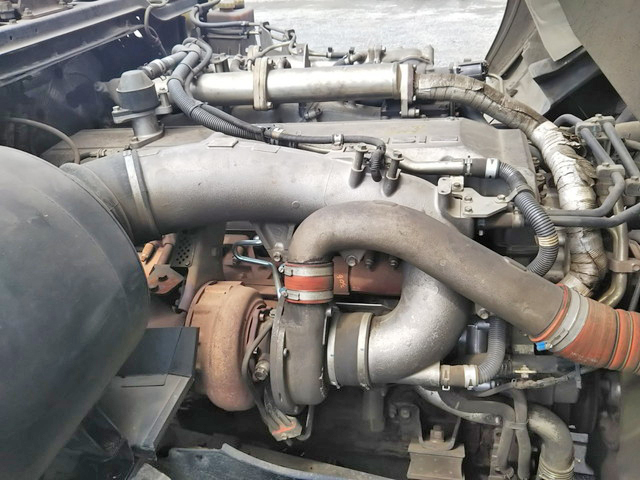 いすゞギガトレーラーヘッド（トラクターヘッド）大型（10t）[写真19]