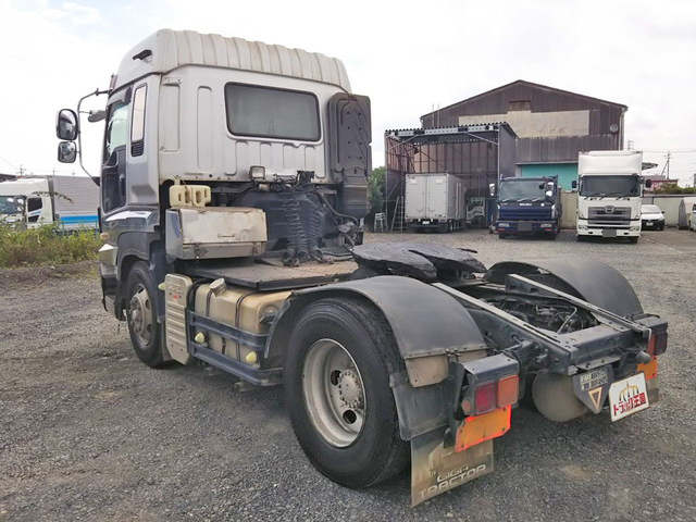 いすゞギガトレーラーヘッド（トラクターヘッド）大型（10t）[写真02]