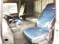 いすゞギガトレーラーヘッド（トラクターヘッド）大型（10t）[写真27]