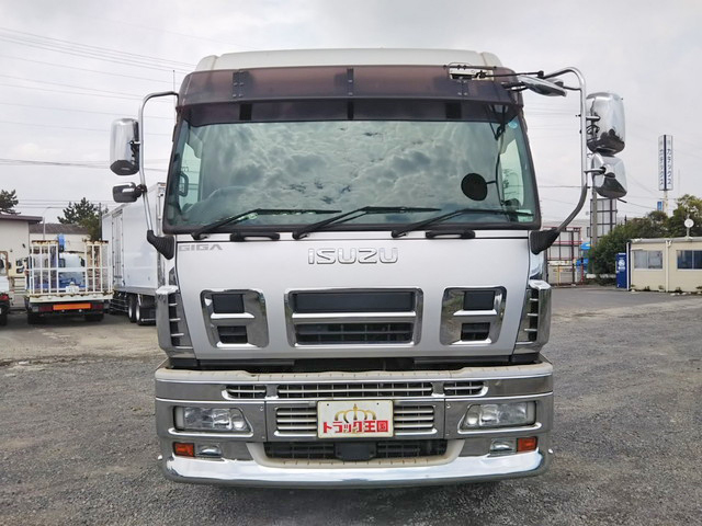 いすゞギガトレーラーヘッド（トラクターヘッド）大型（10t）[写真07]