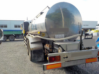 いすゞギガタンク車（タンクローリー）大型（10t）[写真04]