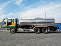 いすゞギガタンク車（タンクローリー）大型（10t）[写真05]