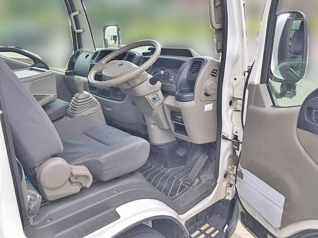 日産アトラスアルミバン小型（2t・3t）[写真19]