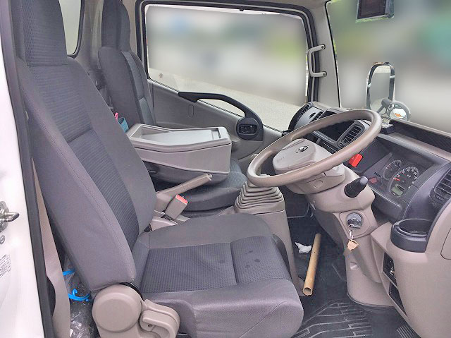 日産アトラスアルミバン小型（2t・3t）[写真20]