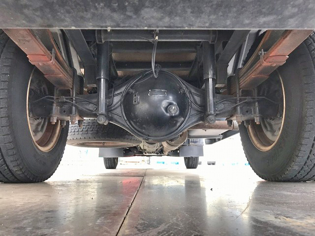 三菱ふそうキャンターアルミバン小型（2t・3t）[写真25]