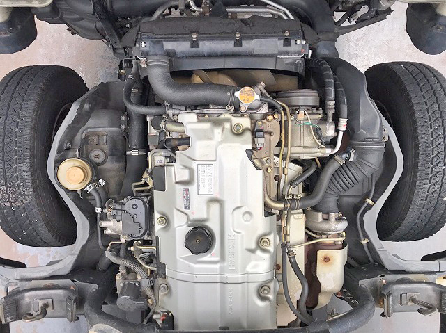 三菱ふそうキャンターアルミバン小型（2t・3t）[写真26]