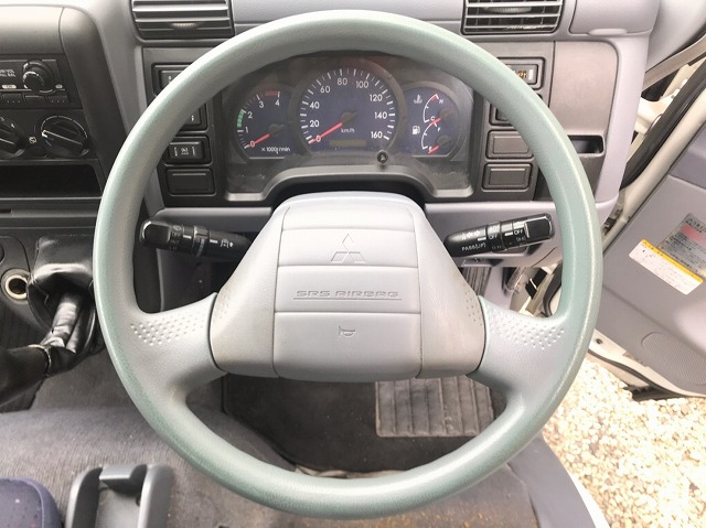 三菱ふそうキャンターアルミバン小型（2t・3t）[写真35]