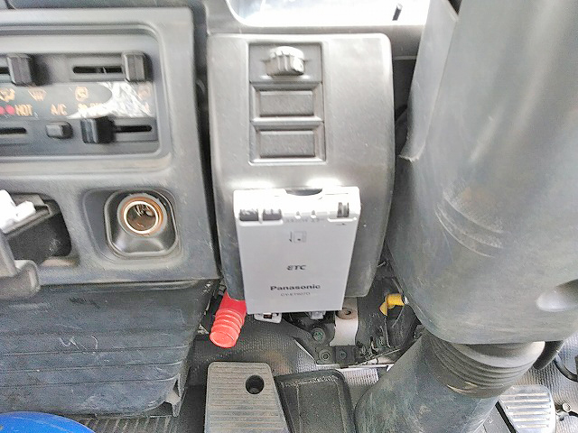 いすゞエルフダンプ小型（2t・3t）[写真33]