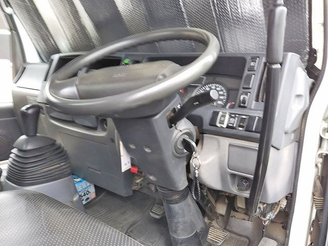 いすゞエルフダンプ小型（2t・3t）[写真32]