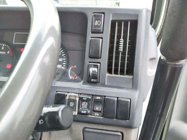 いすゞエルフダンプ小型（2t・3t）[写真35]